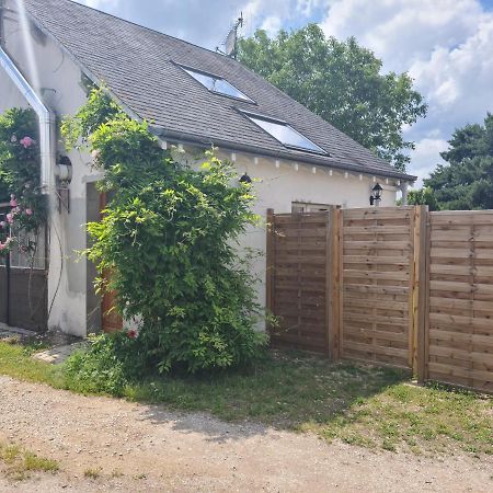 "Gite Les Glycines" Linge Inclus Proche Centre-Ville Blois Exterior photo
